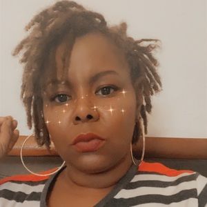 Meet your Posher, Bobbi